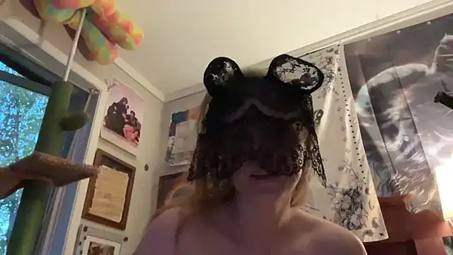 bubblytempest online show from 10/08/25, 10:21