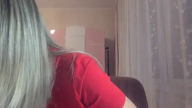Snapshot of KarelliaStar chatting on 10/19/25, 03:04 KarelliaStar online show from 10/19/25, 03:04