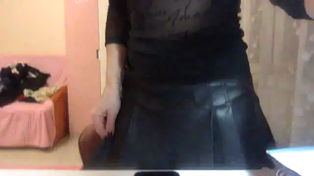 KarelliaStar online show from 10/25/25, 03:56