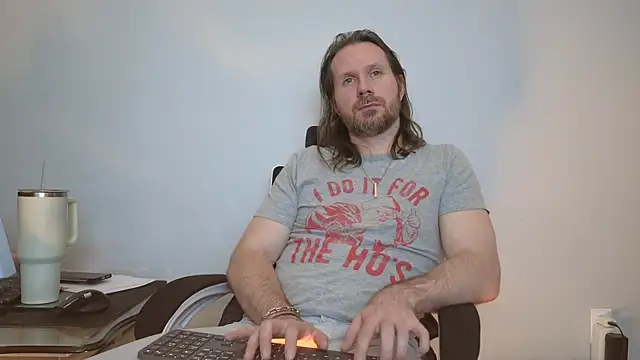 AlbinoAdonis online show from 04/21/26, 02:36