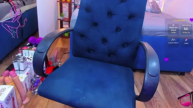 Charlotte Landry   online show from 03/18/26, 07:48