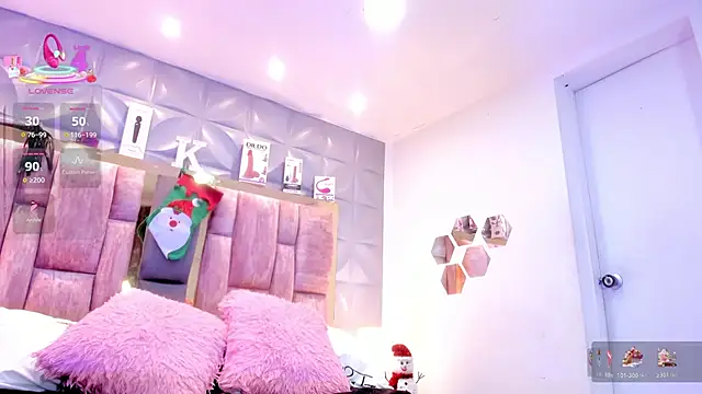 Charlotte Landry   online show from 12/03/25, 04:06