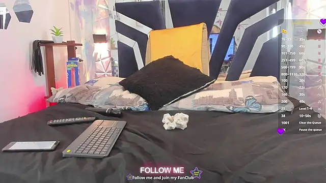 Charlotte Landry   online show from 05/25/26, 05:11