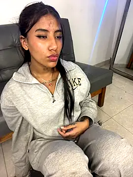 Deysha Garcias online show from 11/05/25, 03:59