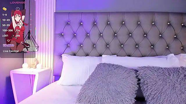 LunaBloomn online show from 03/27/26, 05:03