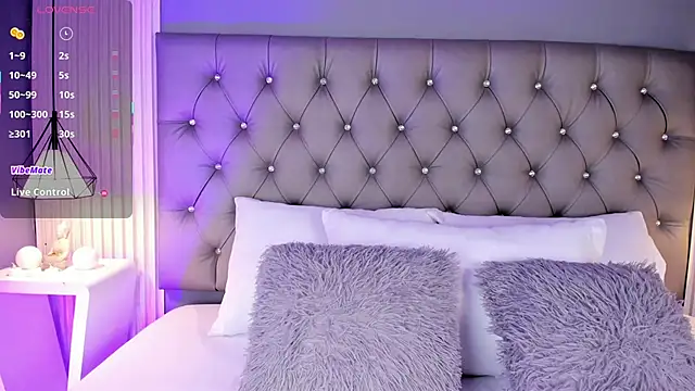 LunaBloomn online show from 03/12/26, 05:06