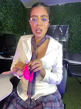 Isabellax21 online show from 02/20/26, 11:39