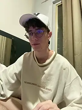 HeiRique online show from 10/27/25, 03:51