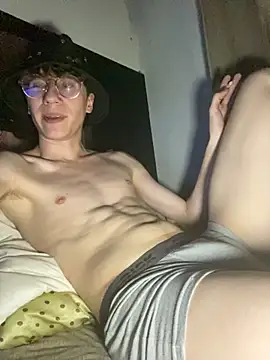 HeiRique online show from 11/11/25, 05:24