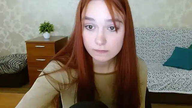 aFoxie online show from 09/12/25, 07:57