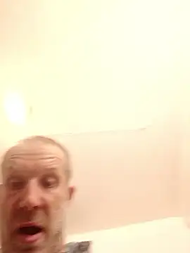Mrdano0000 online show from 06/04/26, 04:28