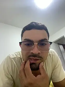 SantiGxxx33 online show from 10/09/25, 01:17