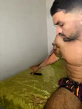 SantiGxxx33 online show from 09/30/25, 09:54