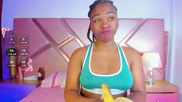 SophieSinclair online show from 09/19/25, 12:31