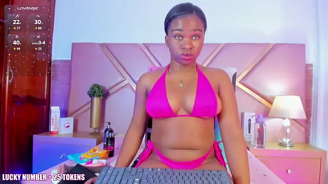 SophieSinclair online show from 11/10/25, 12:54