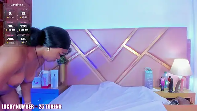 SophieSinclair online show from 04/12/26, 12:52