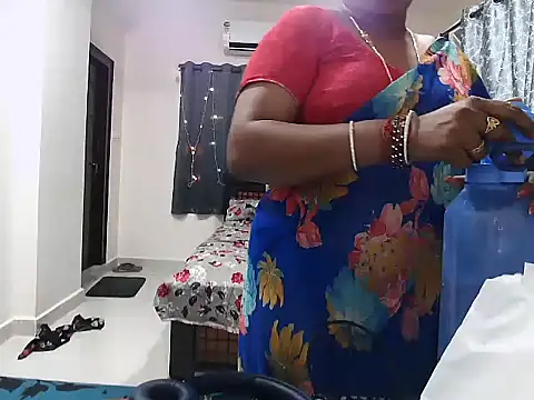 Snapshot of Nisha-telugu chatting on 06/19/26, 06:14 Nisha-telugu online show from 06/19/26, 06:14
