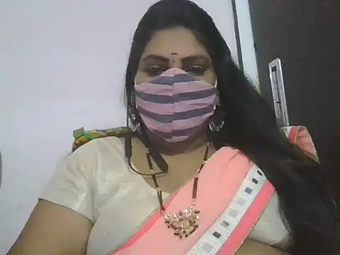 Snapshot of Nisha-telugu chatting on 09/14/25, 05:02 Nisha-telugu online show from 09/14/25, 05:02