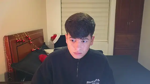 tightncuteass online show from 11/27/25, 12:33