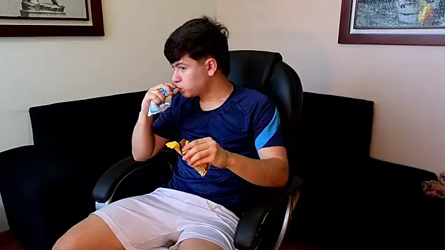 tightncuteass online show from 04/06/26, 09:38