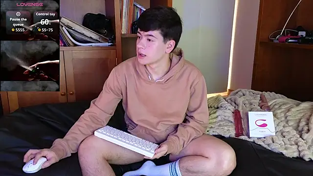 tightncuteass online show from 05/07/26, 04:21