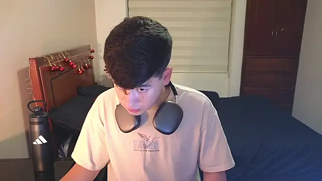 tightncuteass online show from 11/26/25, 02:11