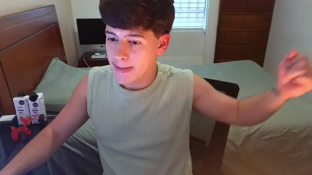 tightncuteass online show from 09/20/25, 10:26