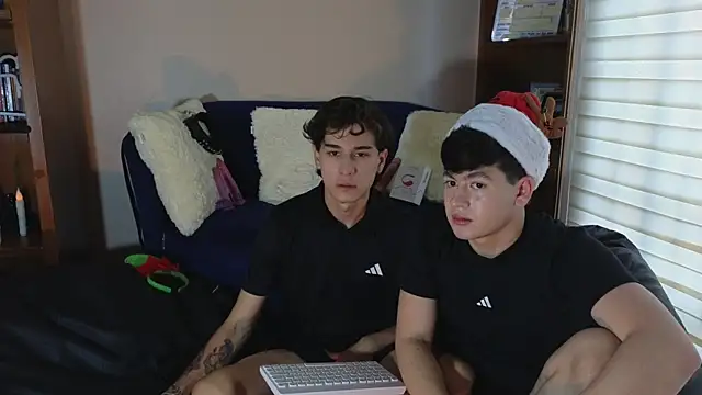 tightncuteass online show from 12/15/25, 09:42