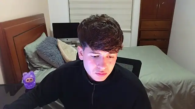 tightncuteass online show from 10/10/25, 12:11