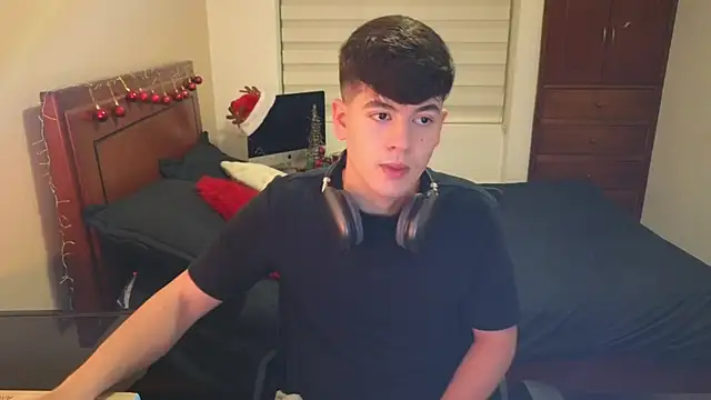 tightncuteass online show from 11/15/25, 10:47