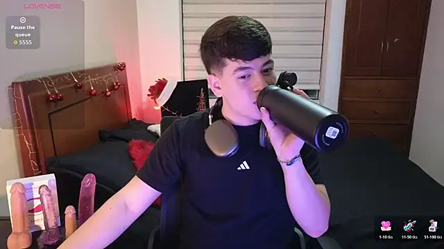 tightncuteass online show from 12/01/25, 11:16