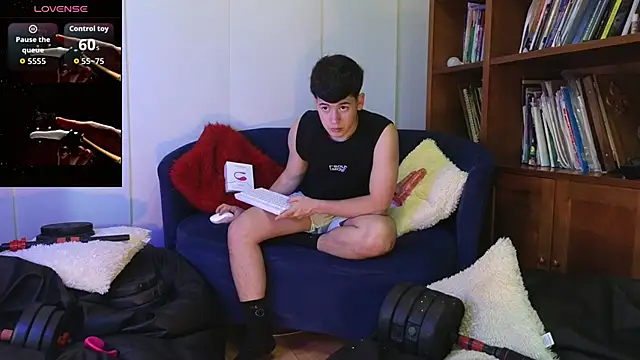 tightncuteass online show from 04/22/26, 06:58