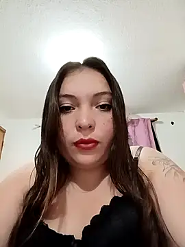 Lunna azul online show from 09/28/25, 02:02