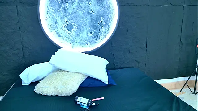 IvannaaVega online show from 03/31/26, 04:36