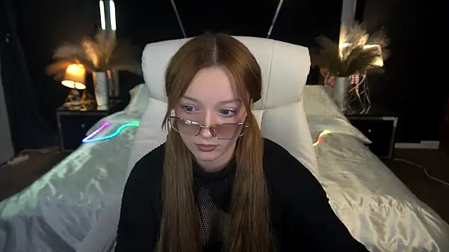 FoxyMayy online show from 11/12/25, 02:43