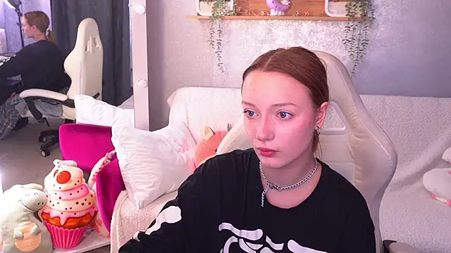 FoxyMayy online show from 10/10/25, 07:20