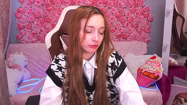 FoxyMayy online show from 05/30/26, 04:30