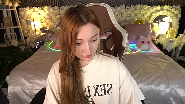 FoxyMayy online show from 05/19/26, 01:40