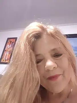 Snapshot of Casandra_Cruz chatting on 10/03/25, 12:50 Casandra Cruz online show from 10/03/25, 12:50