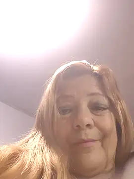 Snapshot of Casandra_Cruz chatting on 10/19/25, 02:47 Casandra Cruz online show from 10/19/25, 02:47