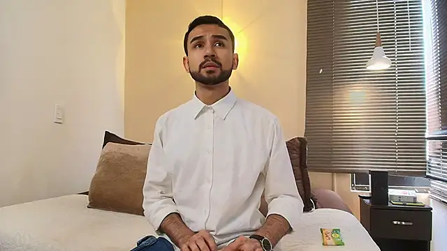 Axel Moon S online show from 09/15/25, 06:41