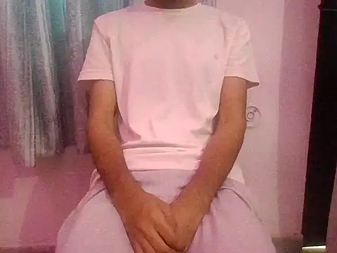 Snapshot of ash706339 chatting on 09/25/25, 03:56 ash706339 online show from 09/25/25, 03:56