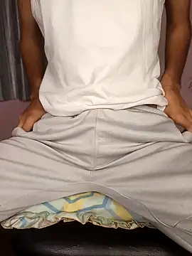 ash706339 online show from 02/25/26, 05:57