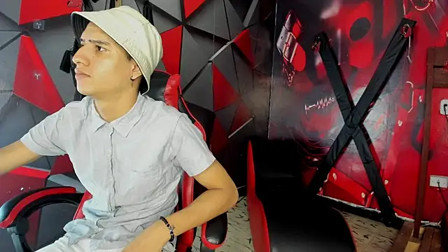 Ken BoySlim online show from 09/13/25, 03:06