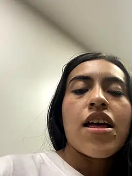 Leslie Bussh  online show from 09/23/25, 10:17