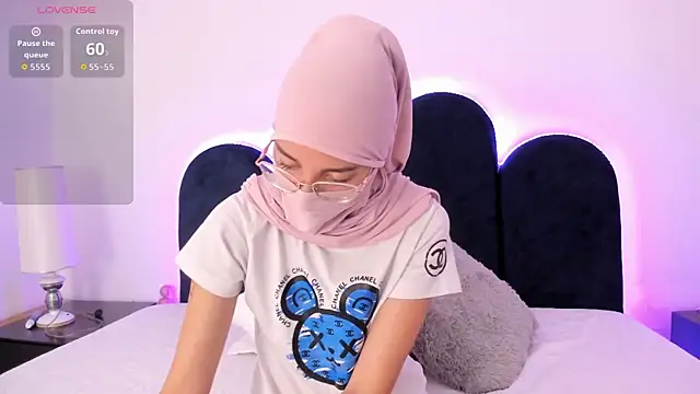 Ridwana  online show from 02/23/26, 12:39