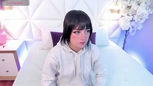 Adara  carter  online show from 12/19/25, 03:43