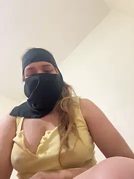 Wild-Nayra online show from 02/16/26, 09:02