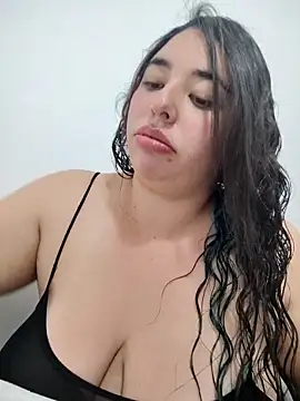 Bagiolett online show from 04/14/26, 07:19