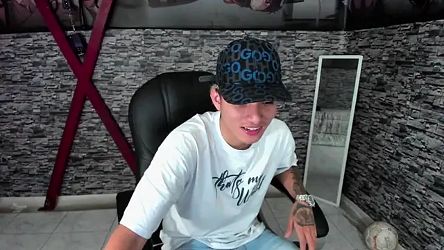 weesley boy online show from 10/11/25, 07:48